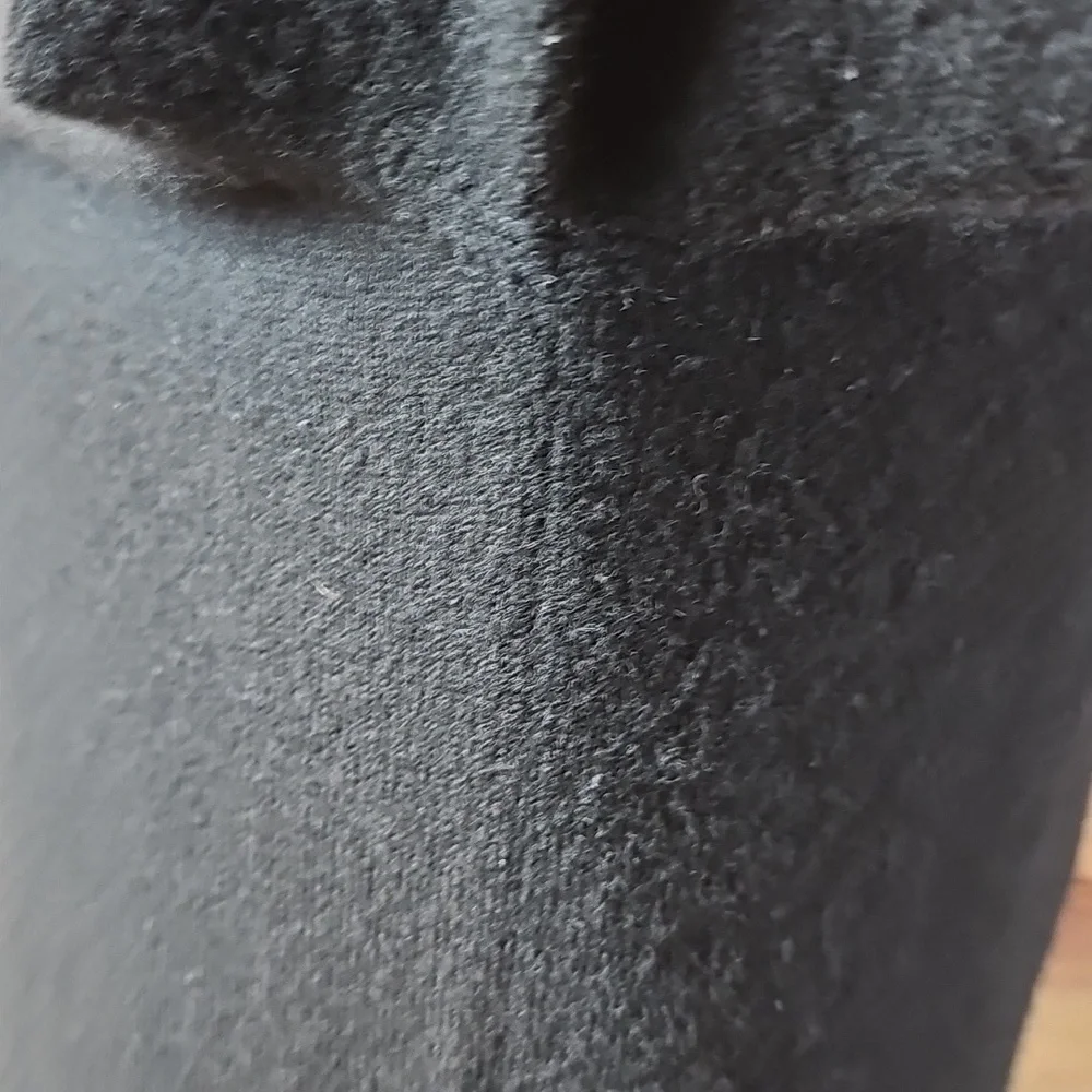 J. CREW 100% 2-PLY CASHMERE BLACK LONG SLEEVE BUTTON-UP CARDIGAN *WITH FLAW* - Picture 8 of 16